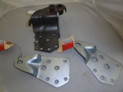 CLUTCH BRACKET REPAIR KIT (YOU GET 2)