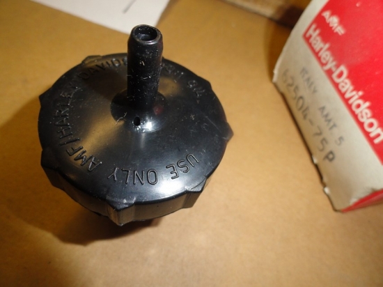 FILLER CAP