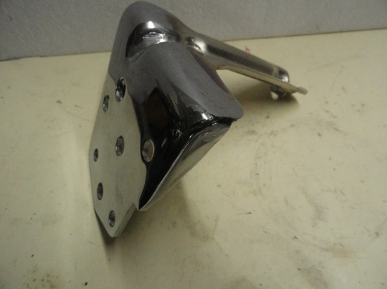 REGULATOR BRACKET