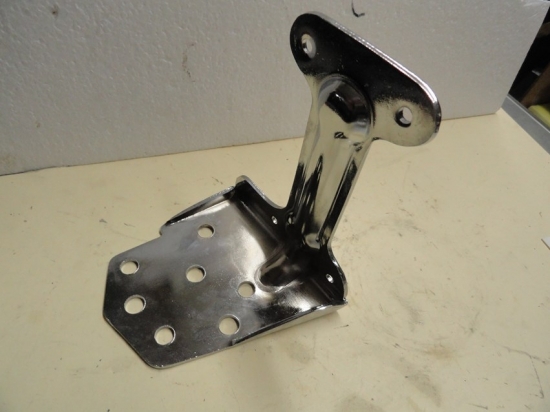 REGULATOR BRACKET