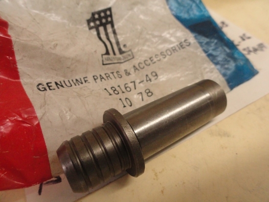 INTAKE VALVE GUIDE