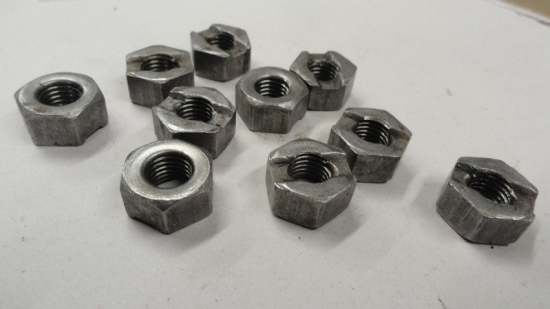 CLUTCH HUB NUTS