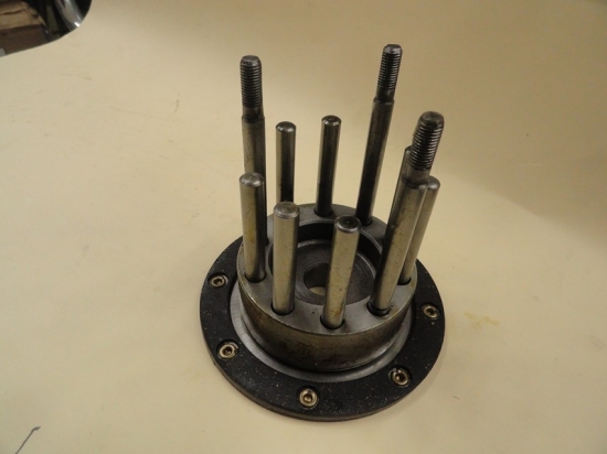 CLUTCH HUB