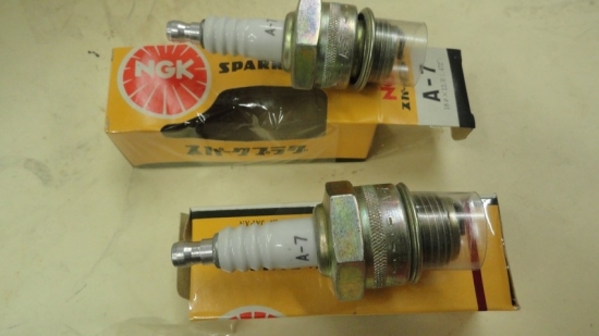 SPARK PLUG