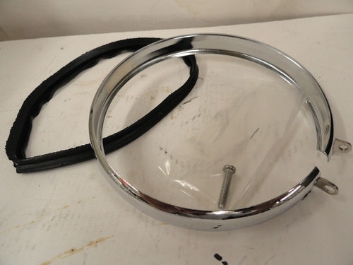 SPOTLIGHT RING
