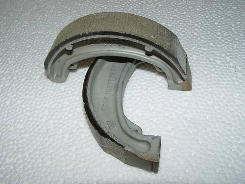 BRAKE SHOES